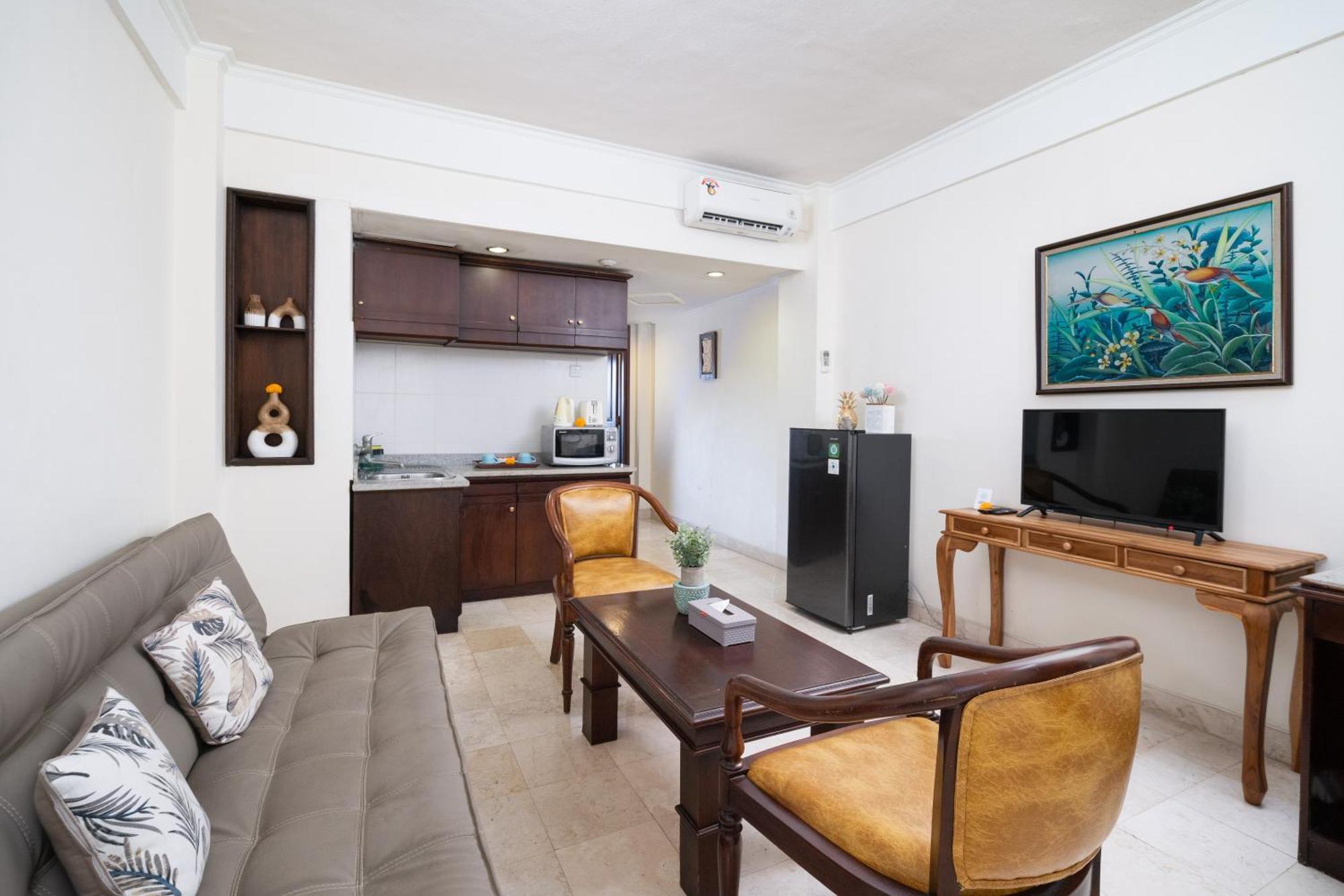 Inside Walking Distance To The Apartemen Seminyak (Bali)