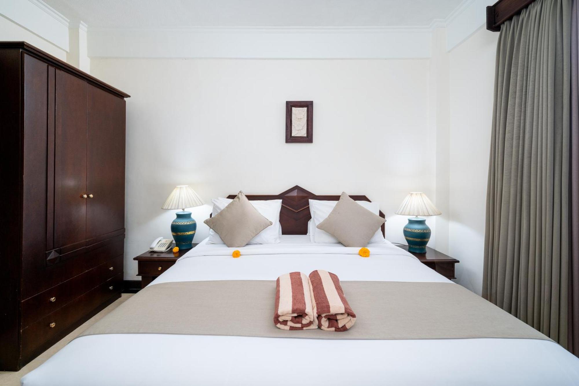 Inside Walking Distance To The Apartemen Seminyak (Bali)