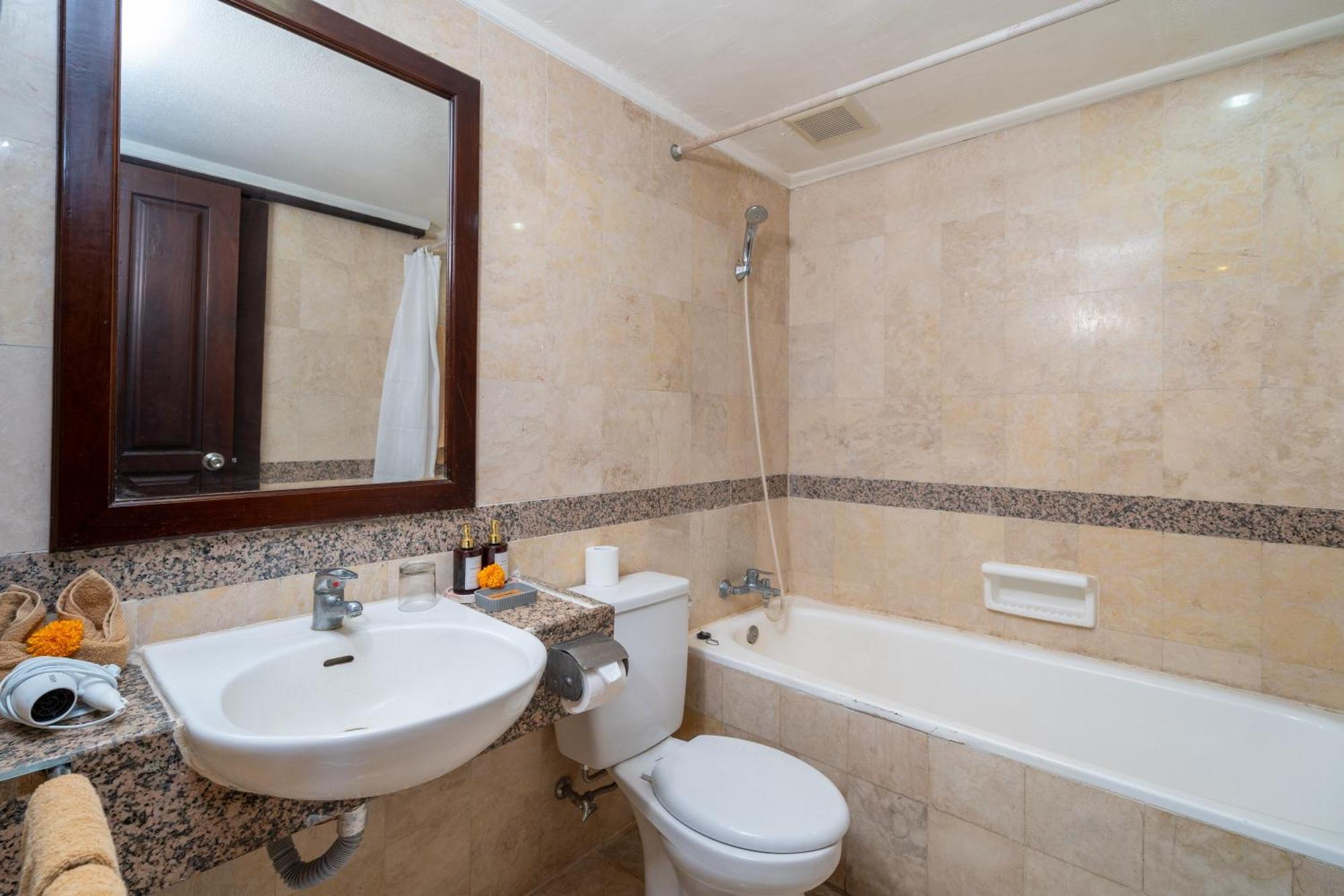 Apartemen Inside Walking Distance To The